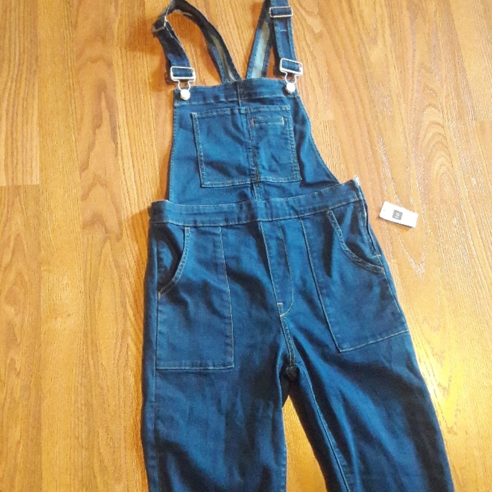 GAP womens overalls NWT